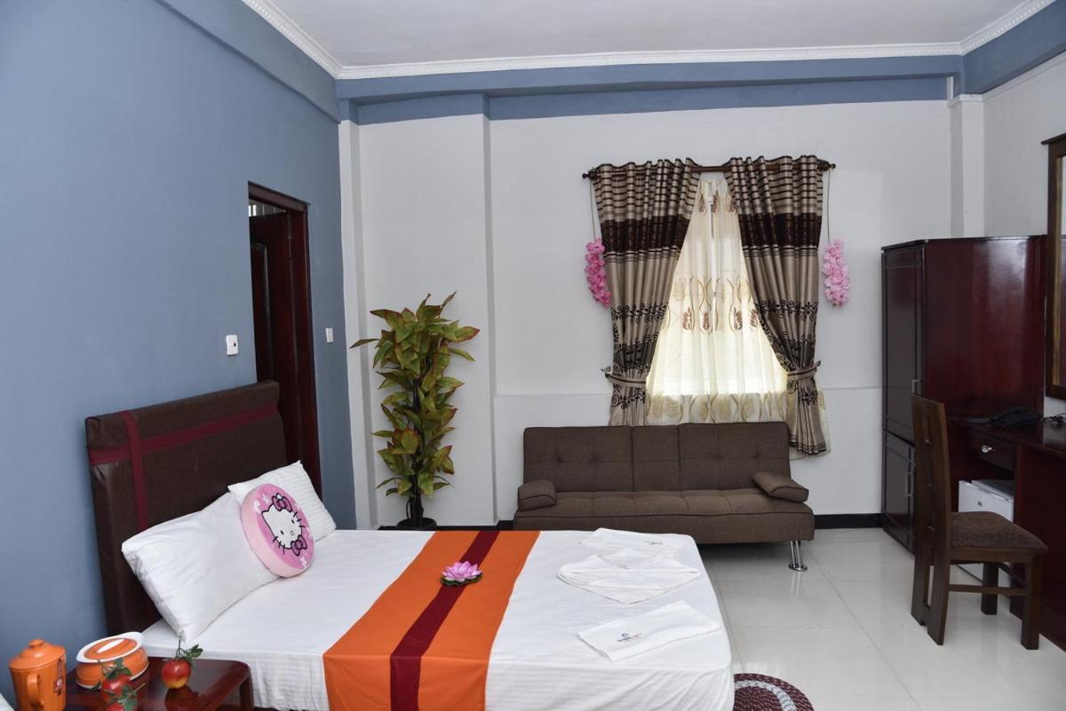 Global City Hotel Maligawatta Esterno foto