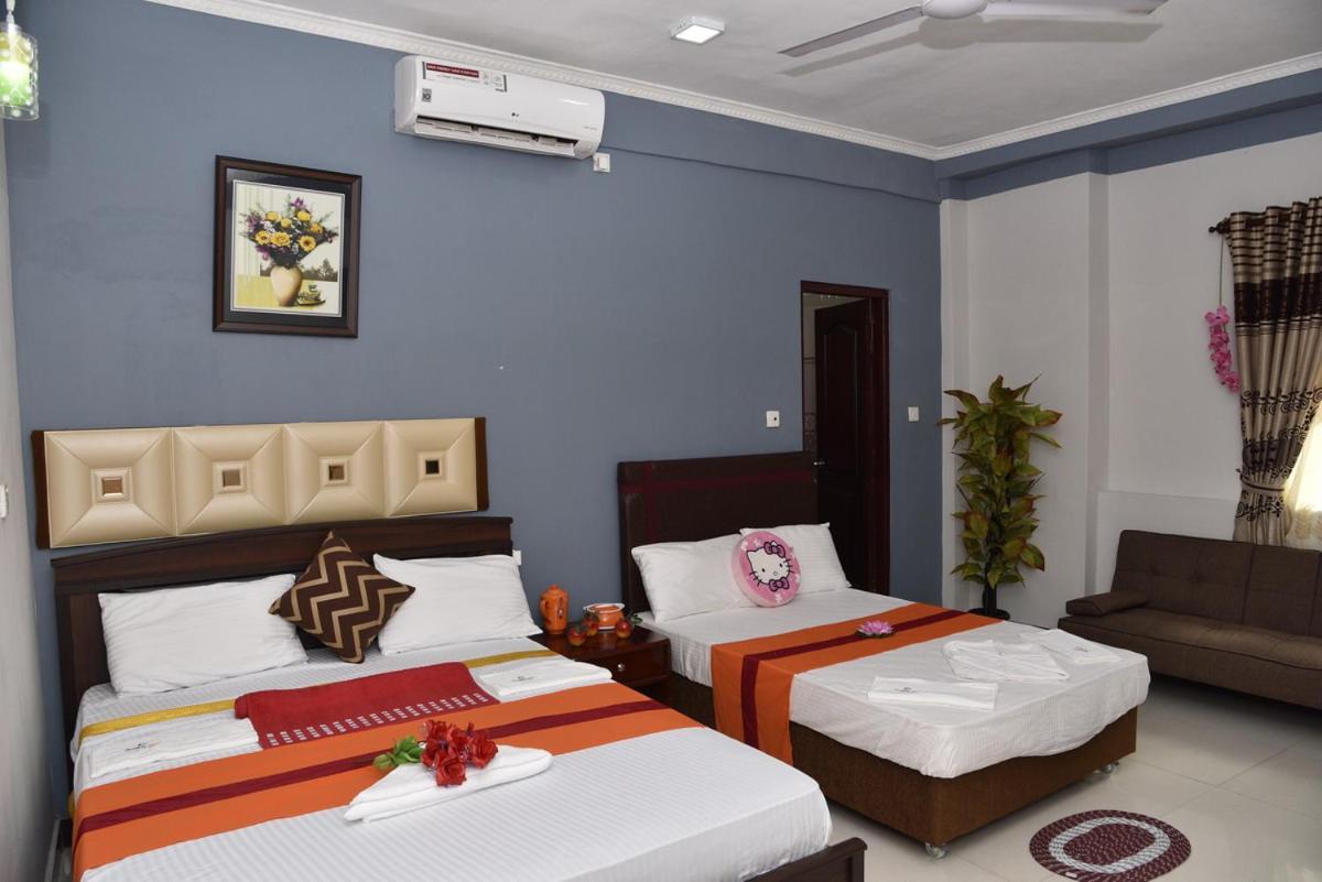 Global City Hotel Maligawatta Esterno foto
