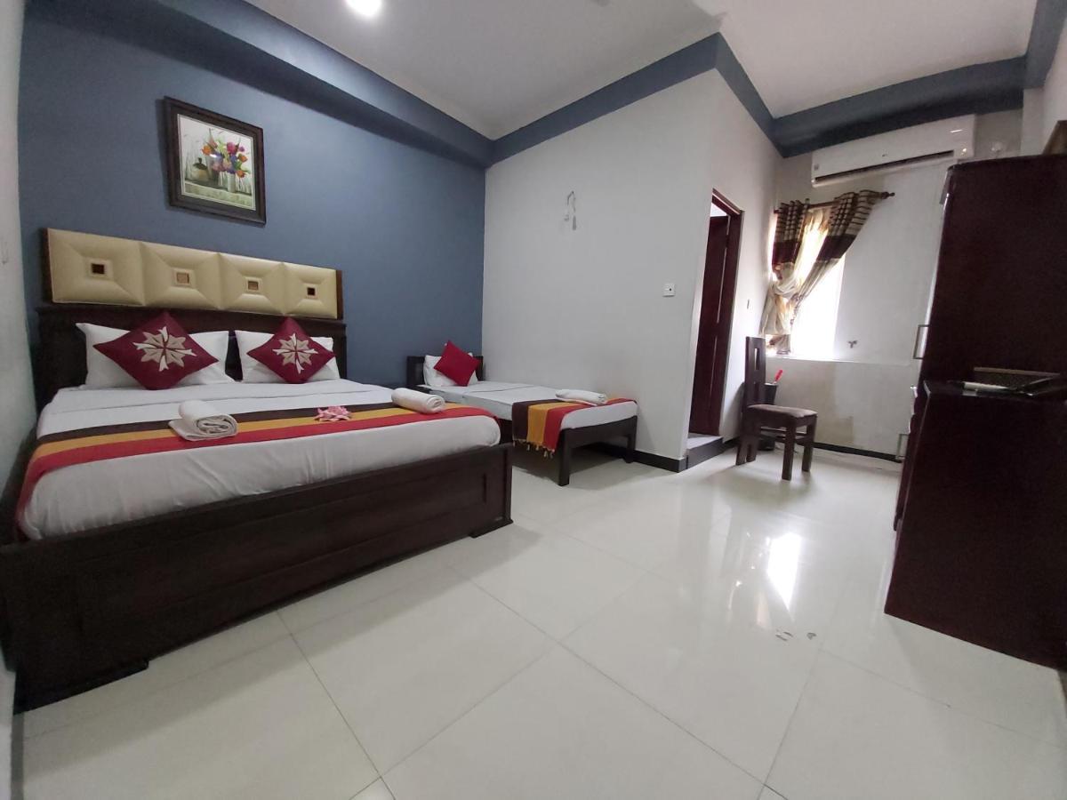 Global City Hotel Maligawatta Esterno foto