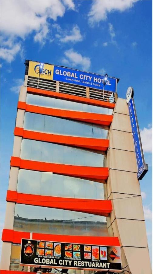 Global City Hotel Maligawatta Esterno foto